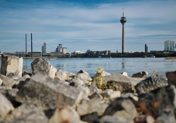 ON TOUR - Rhein- und Medienhafen ON TOUR - Rhein- und Medienhafen Rhein- und Medienhafentour vom 06.10.2023